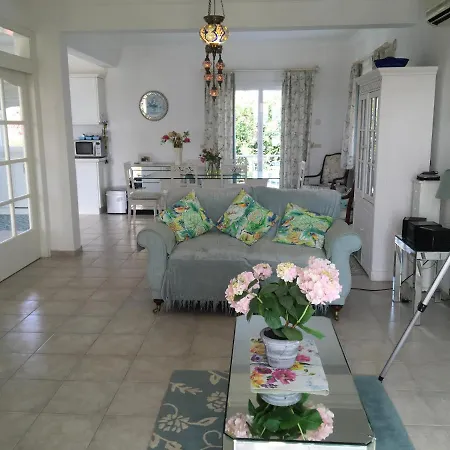 Sunset Villa *